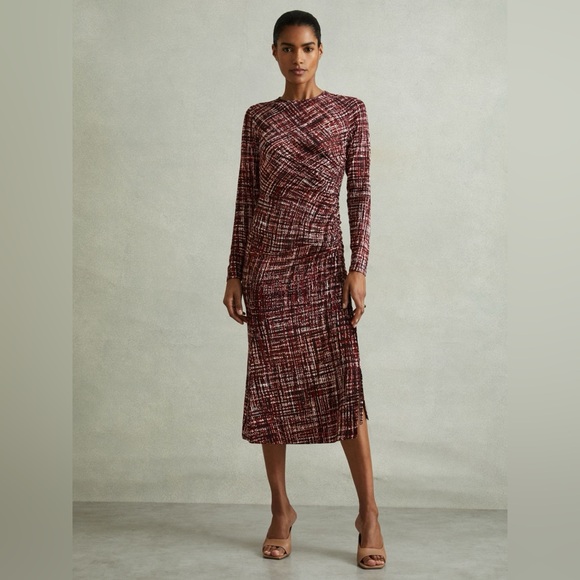 Reiss Textured Long Sleeve Dress in Burgundy and Black